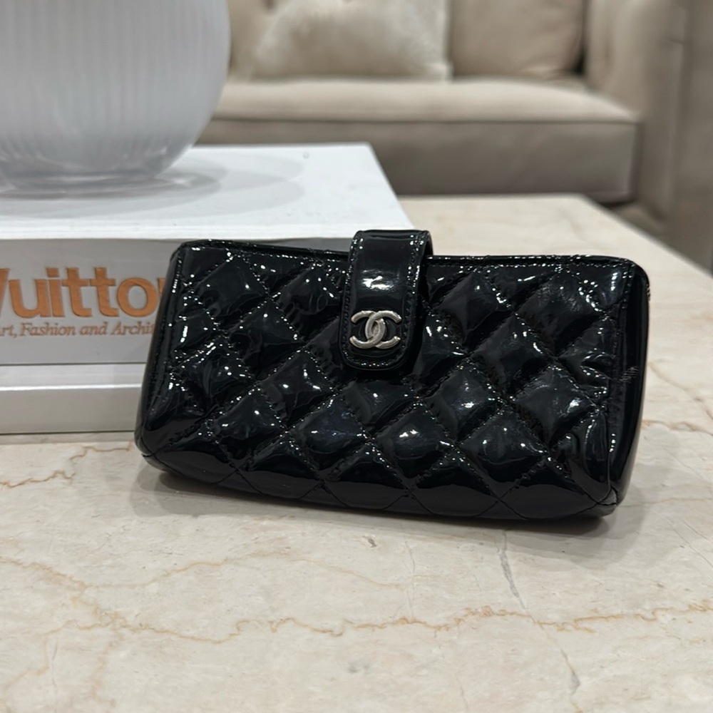Chanel Matelasse Pouch Patent Black Multi Case